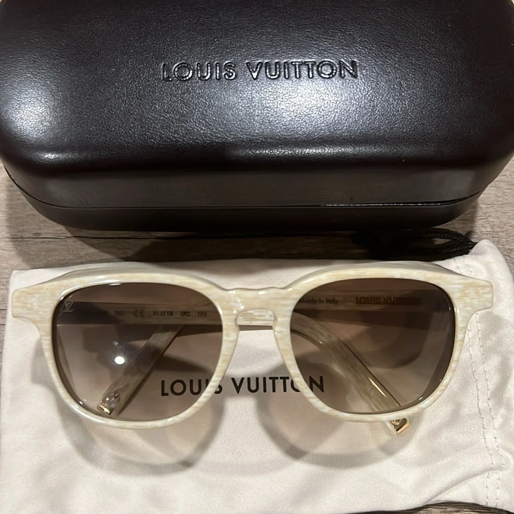 Louis Vuitton Ivory Juliette Sunglasses Z0612W - Picture 2 of 9
